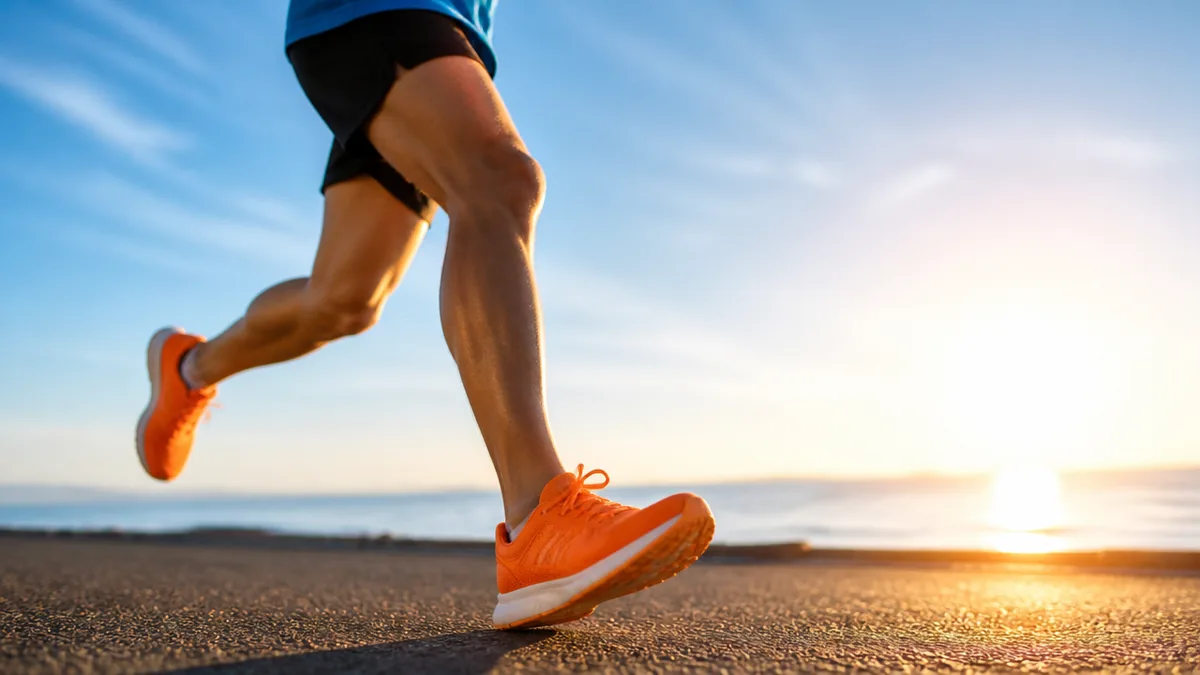 完走〜サブ5まで目標別の1km・5km通過タイム早見表の解説画像